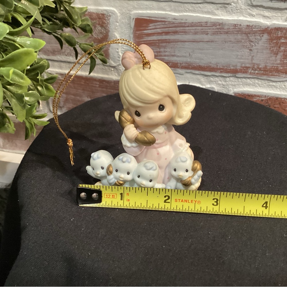 🔵 Precious Moments by Enesco - Precious Girl on Phone & her 4 Blue Birds - 1998 - Picture 9 of 9